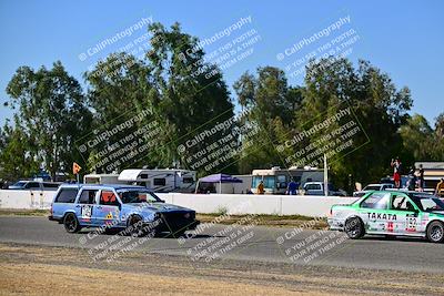 media/Sep-29-2024-24 Hours of Lemons (Sun) [[6a7c256ce3]]/StartFinish (245p-330p)/